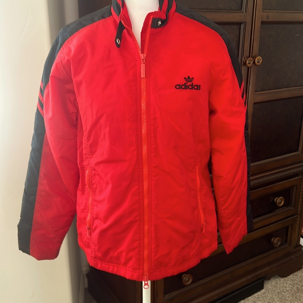 Adidas jacket w/ fashion stripes on sleeves